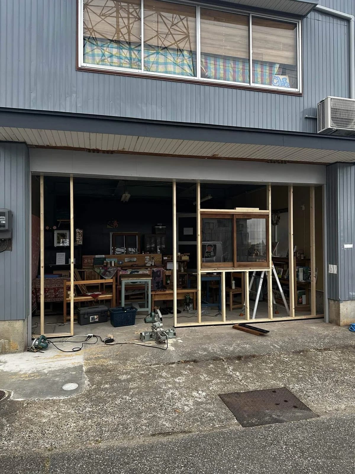 骨組み施工中の様子